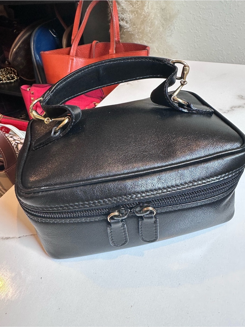 Gucci Horsebit Vanity Bag Makeup
Cosmetics Leather Black